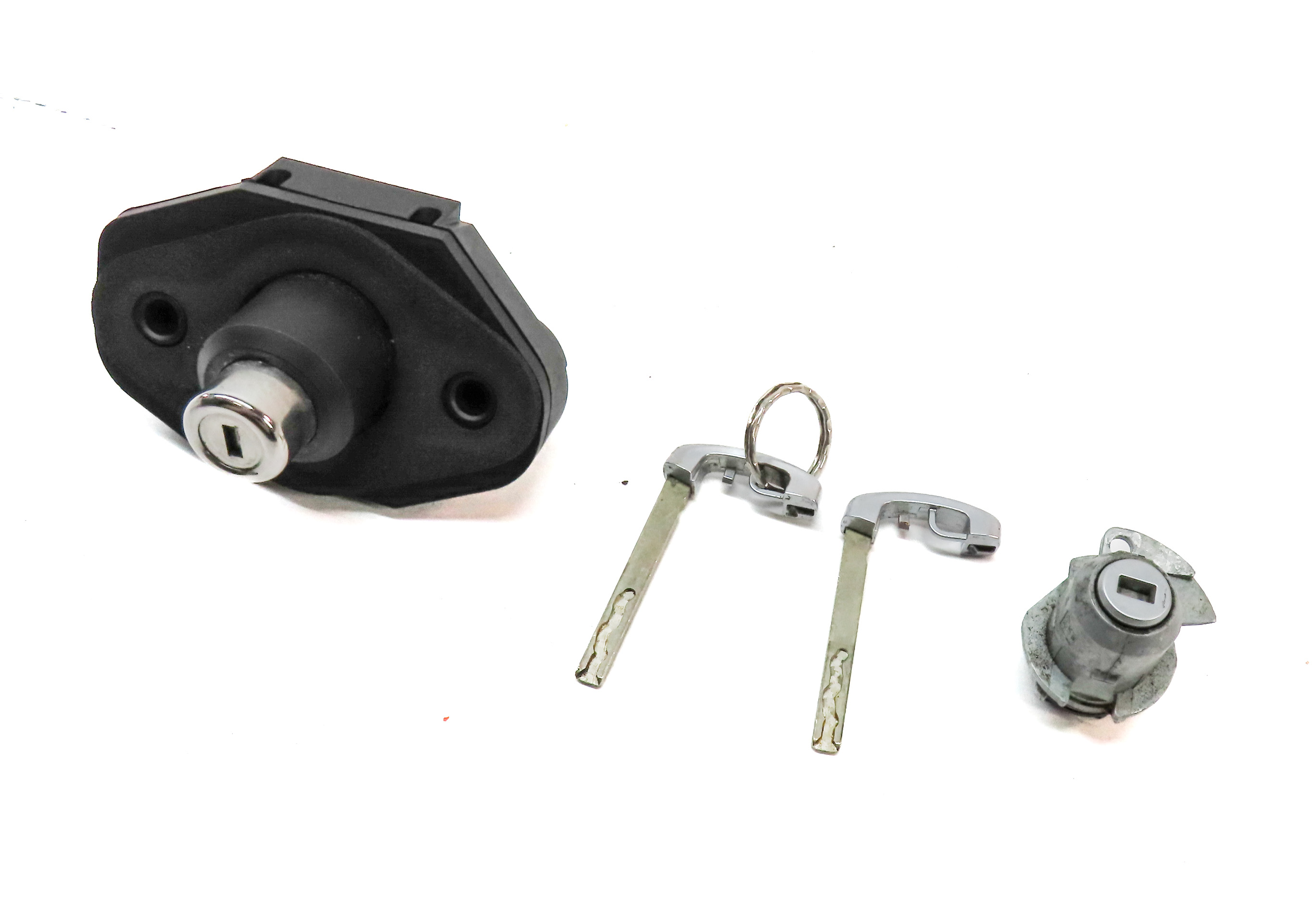 2012 BMW 750XI (F02) FRONT DRIVER DOOR TRUNK LOCK CYLINDER SET w/ 2 KEYS — exact item pictured